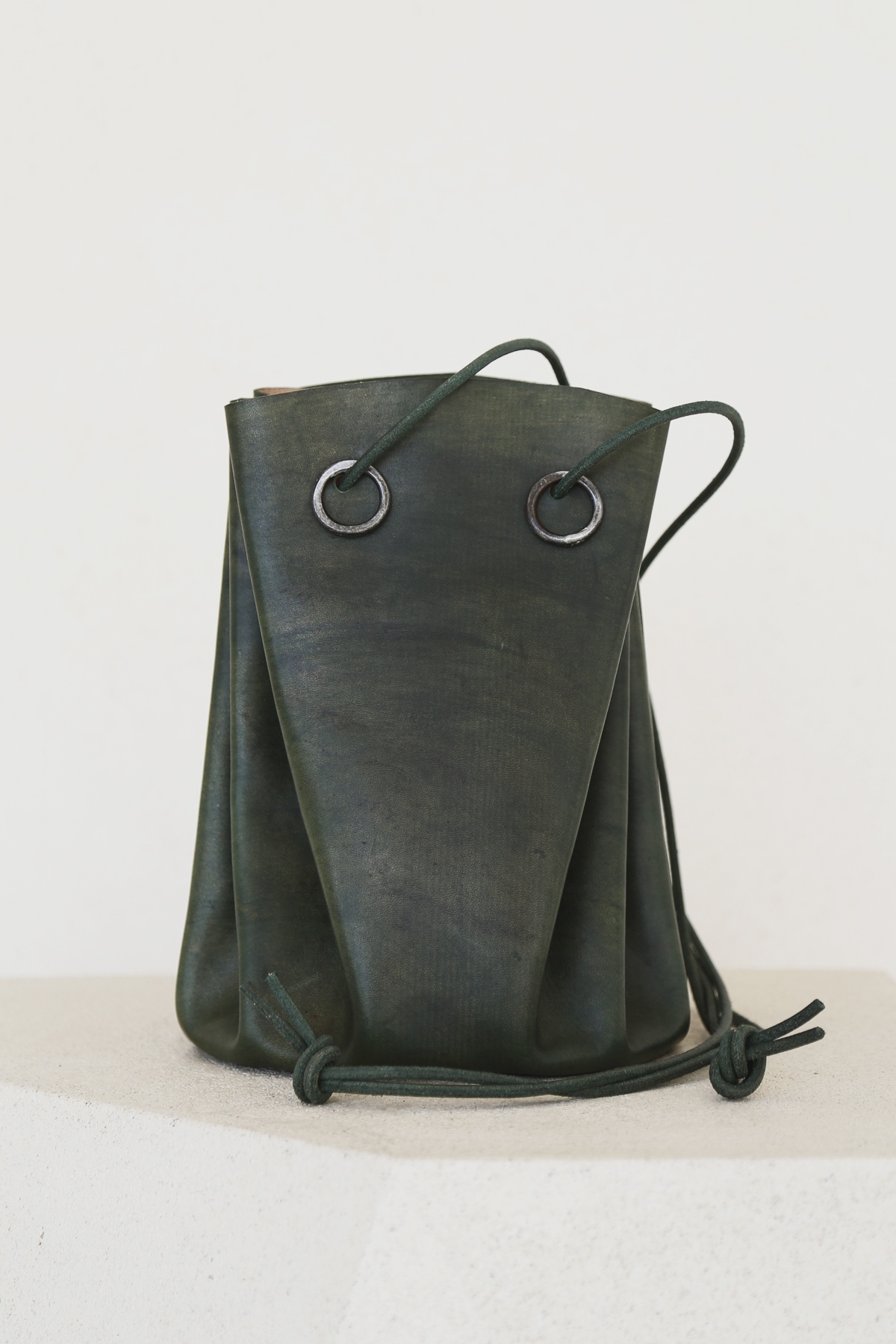 今ならほぼ即納！今ならほぼ即納！tagliovivo CASPER BAG GUIDI